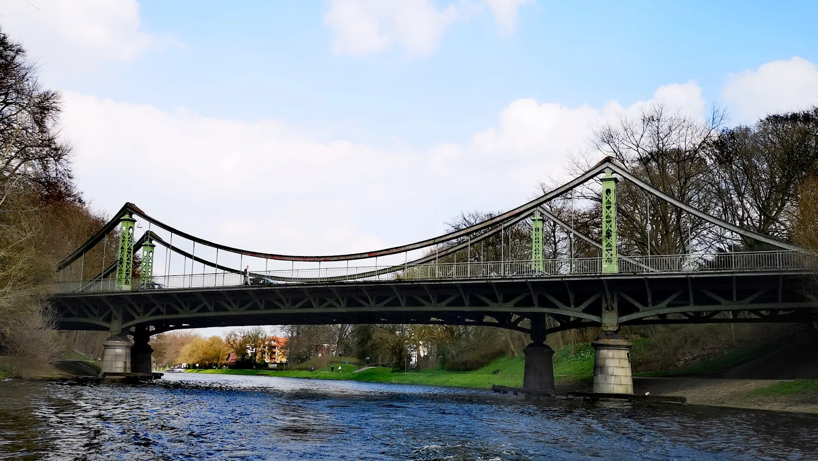 Вид на мост Обертравебрюкке в Любеке