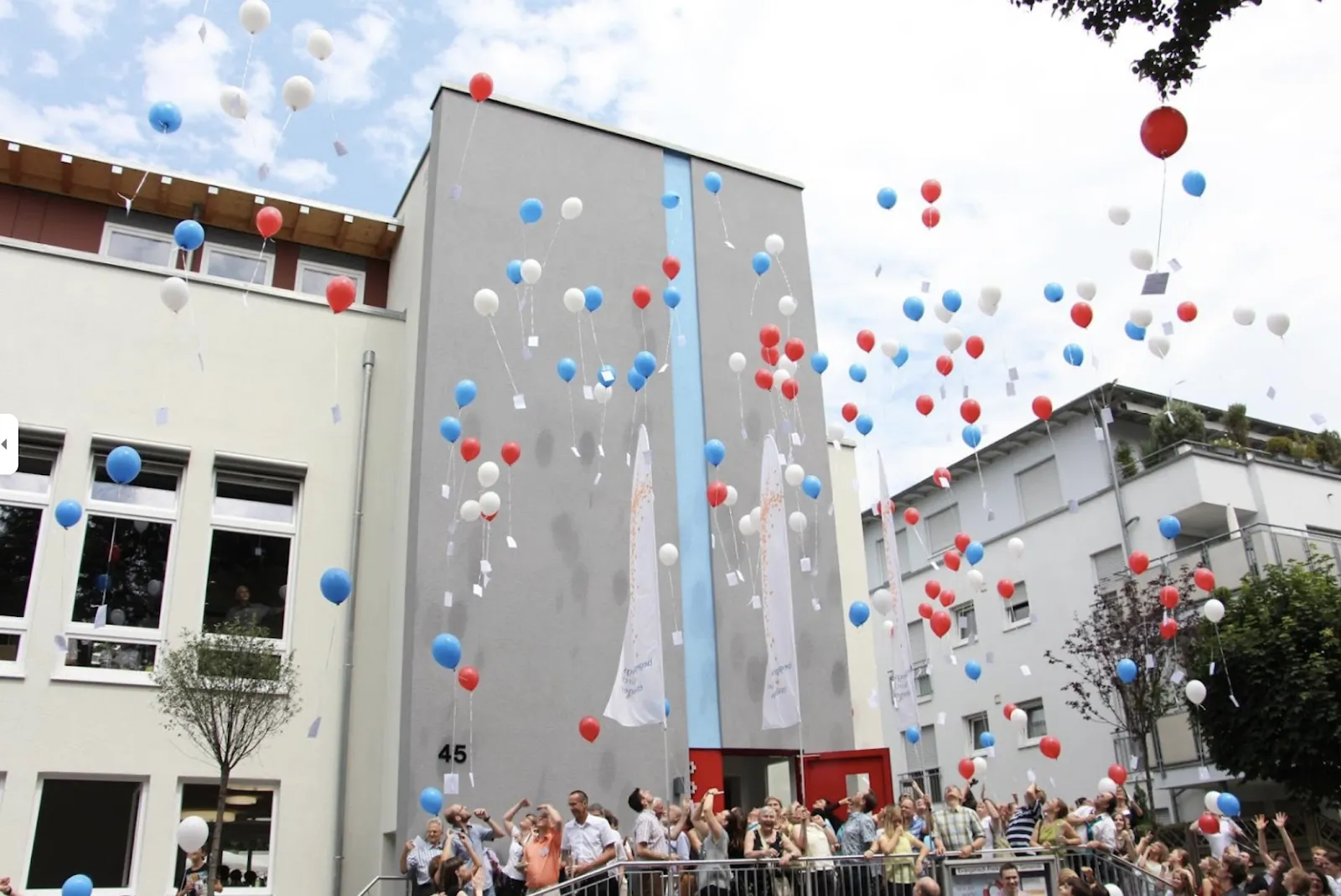 Общинная церковь Эсслингена, Германия