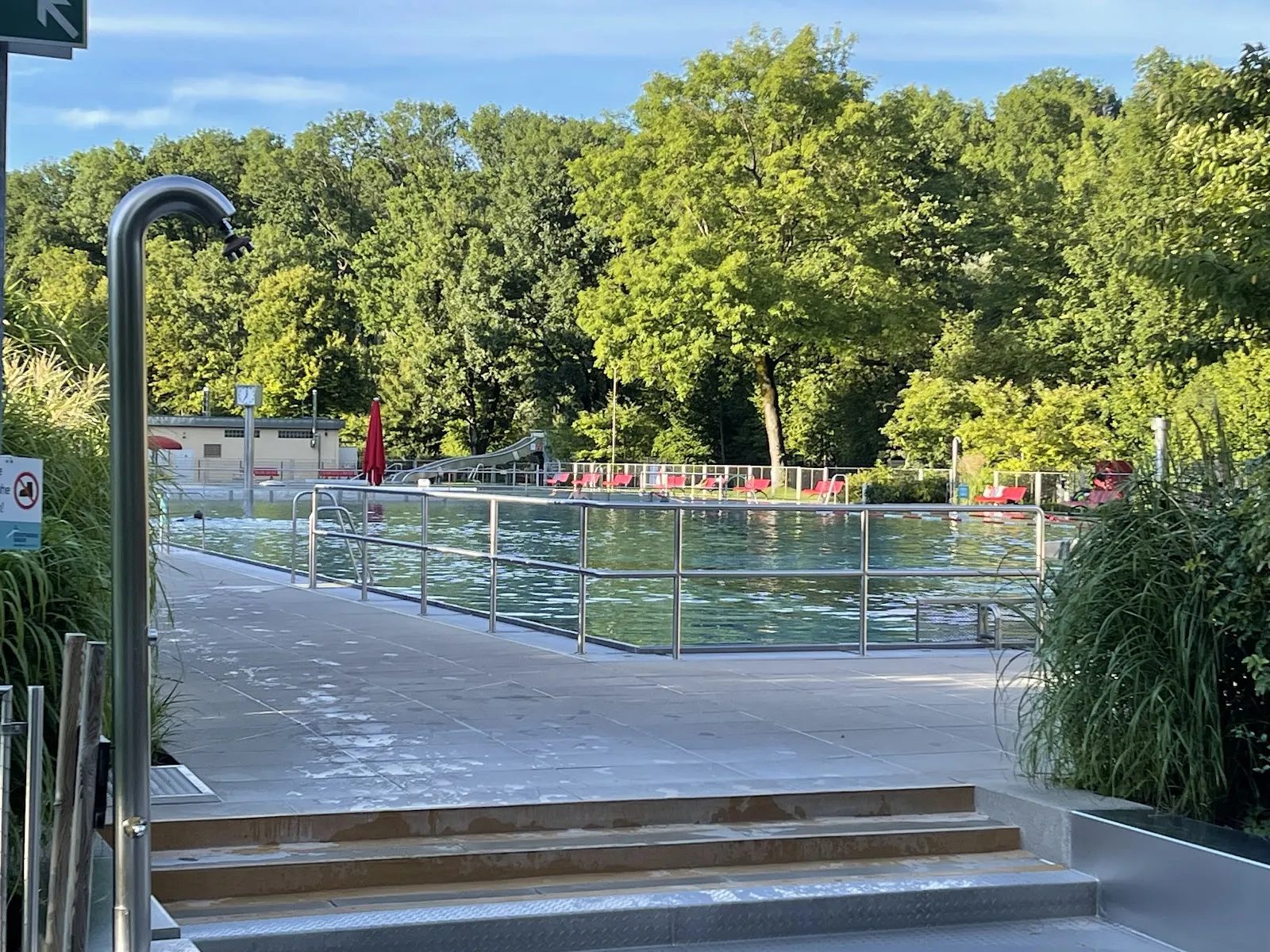 Открытый бассейн Кирххайм-унтер-Тек