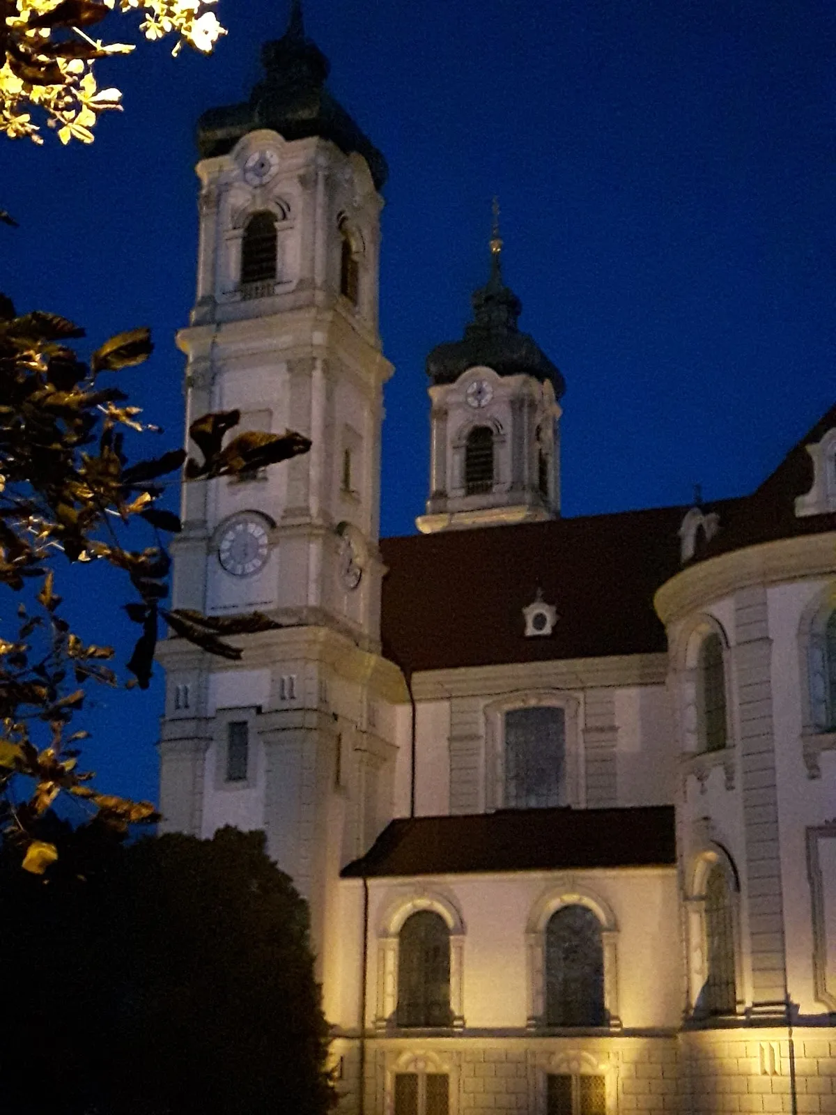 Фасад Оттобойренского аббатства с башнями