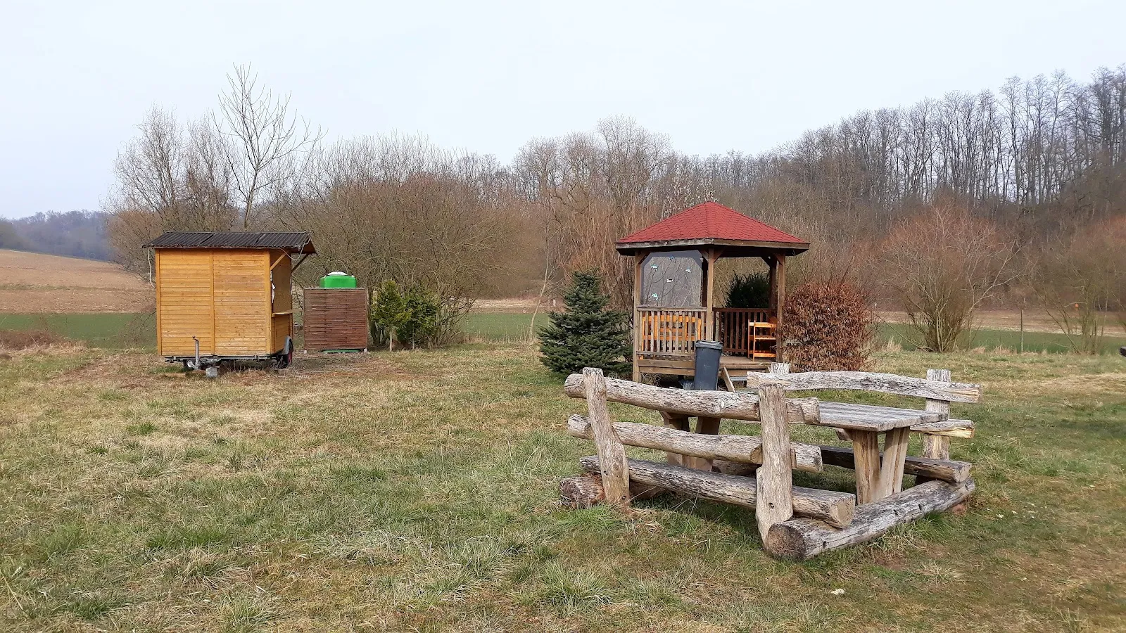 Вид на озеро Рорвизен в Германии