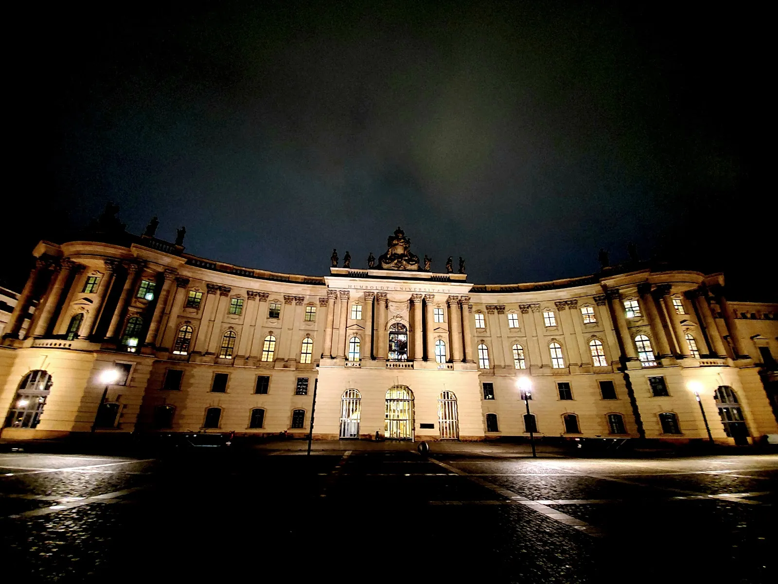 Памятник фельдмаршалу Блюхеру в центре Берлина