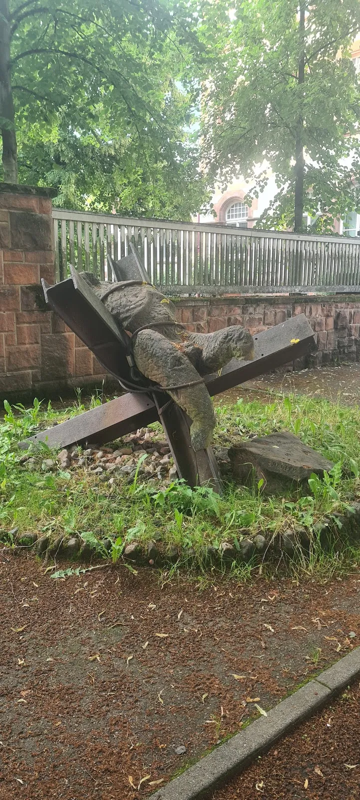 Памятник дезертирам Второй мировой войны в Марбурге, Германия