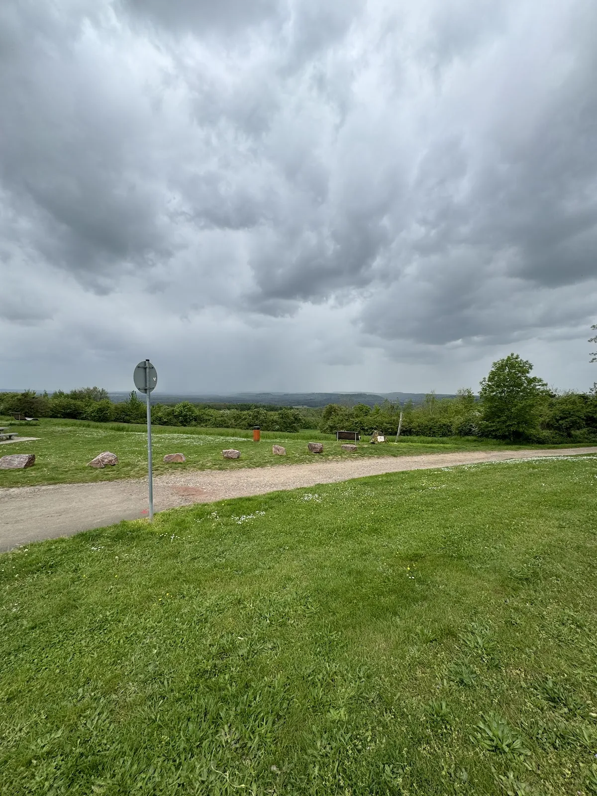 Памятник Европе в Уберхеррне, Германия - символ европейского единства.