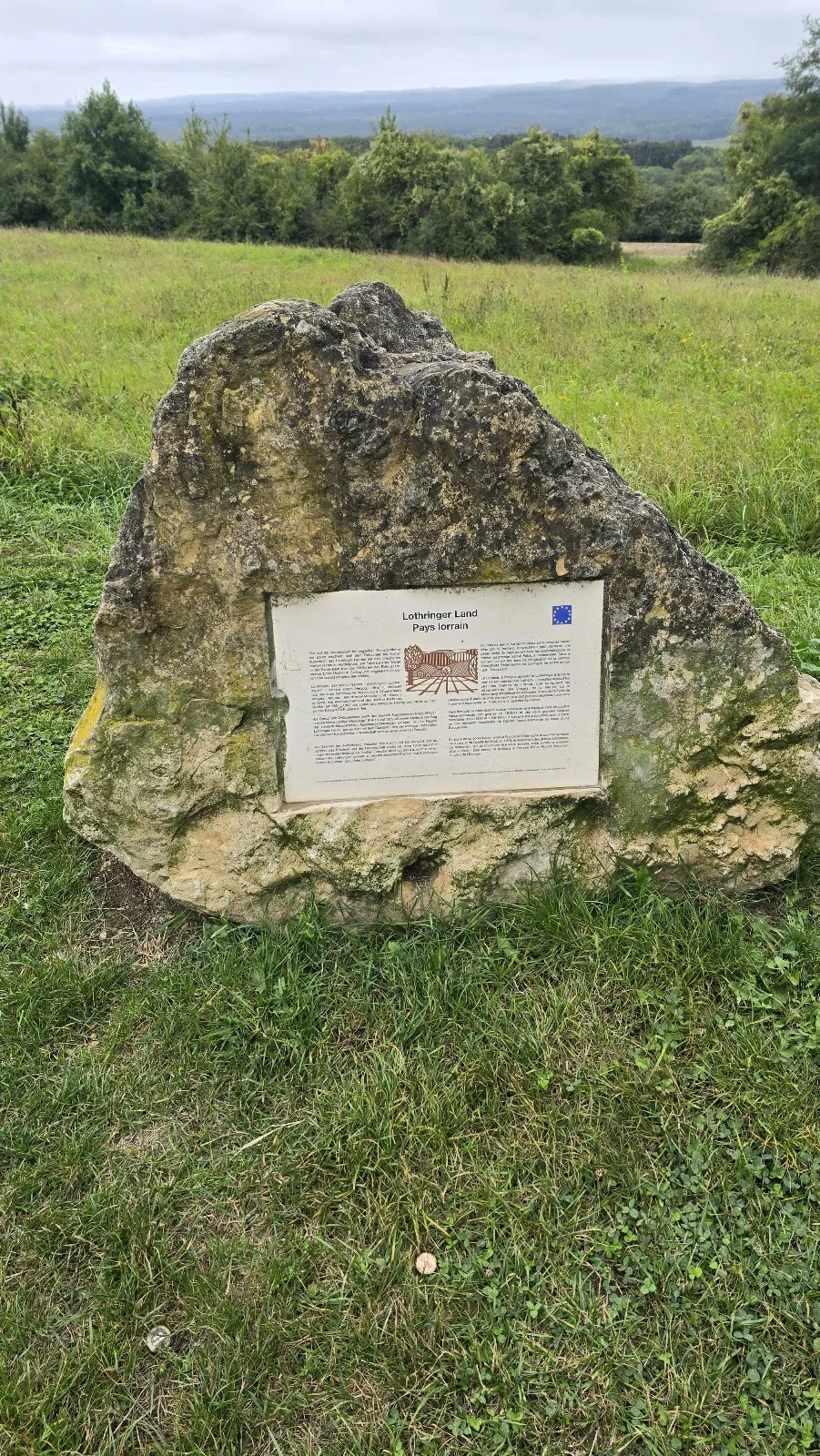 Памятник Европе в Уберхеррне, Германия - символ европейского единства.