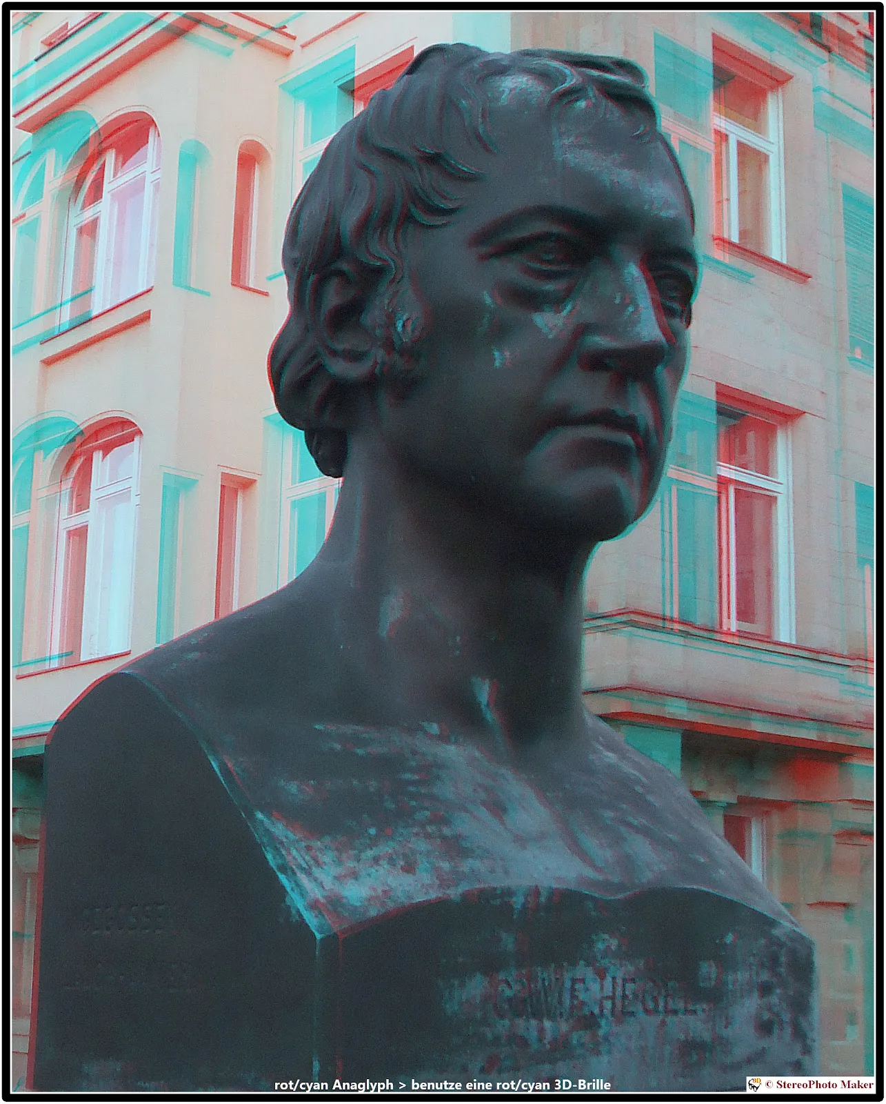 Памятник Георгу Гегелю в Берлине