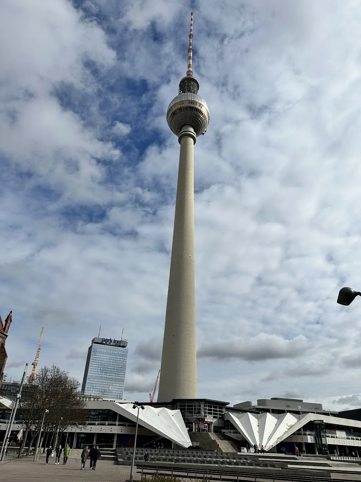 Памятник Хансу Бауму на Музейном острове, Берлин