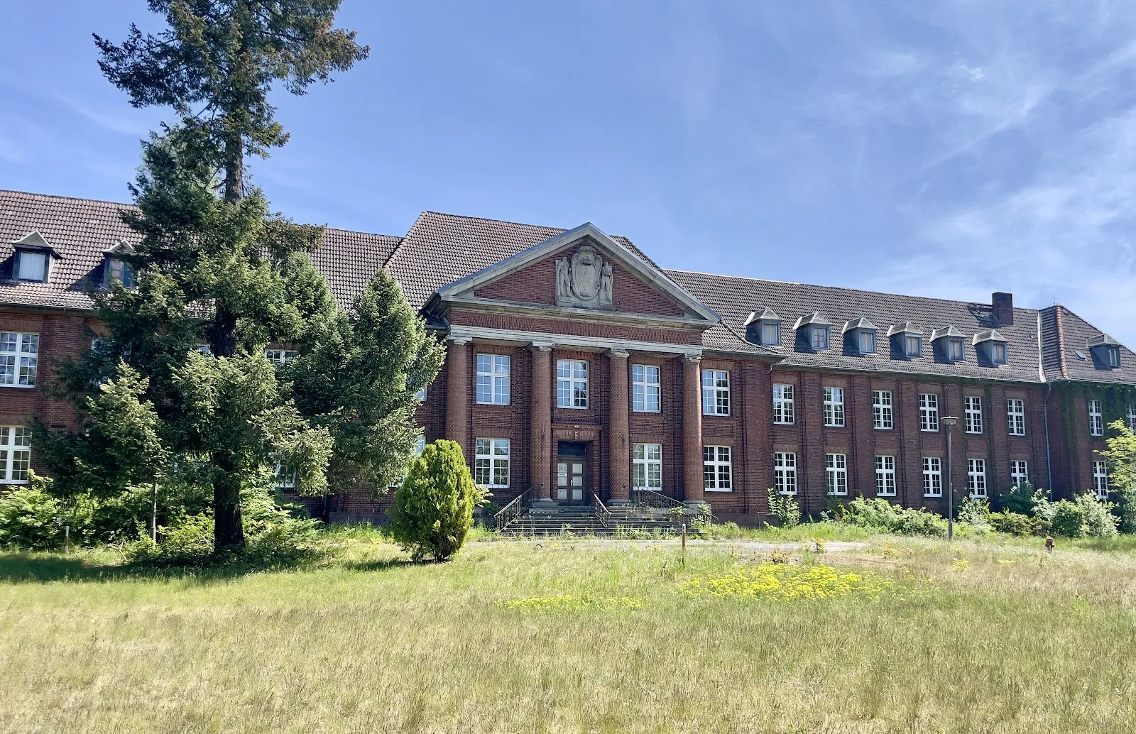 Памятник Кригеру, мавзолей Рудольфа Кригера, Бранденбург-на-Хафеле