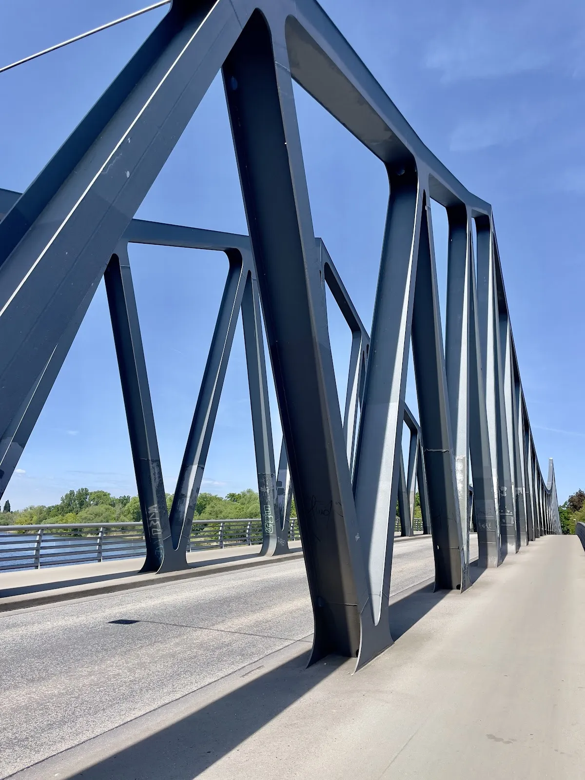 Памятник Кригеру, мавзолей Рудольфа Кригера, Бранденбург-на-Хафеле