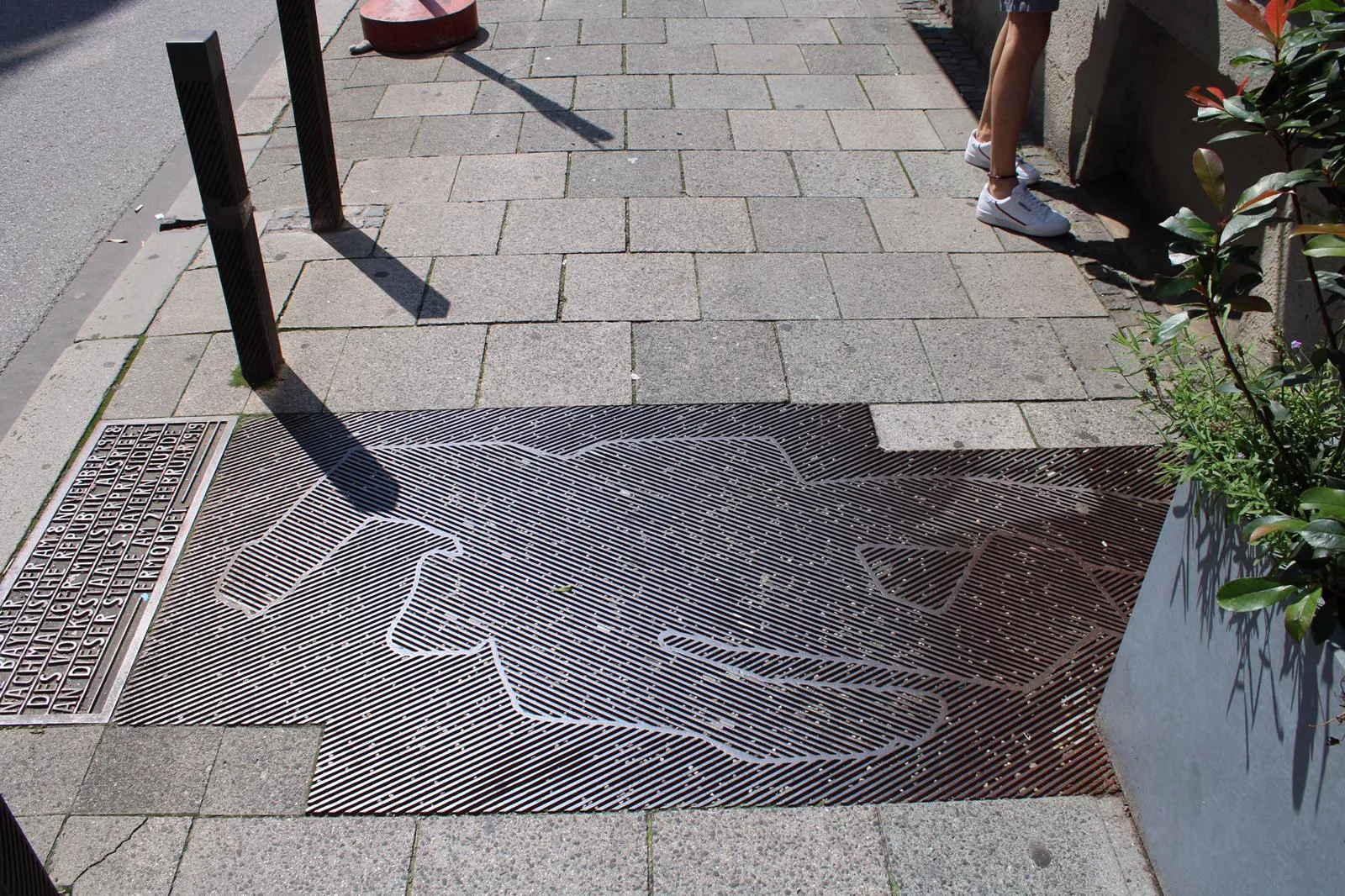 Памятник Курту Айзнеру