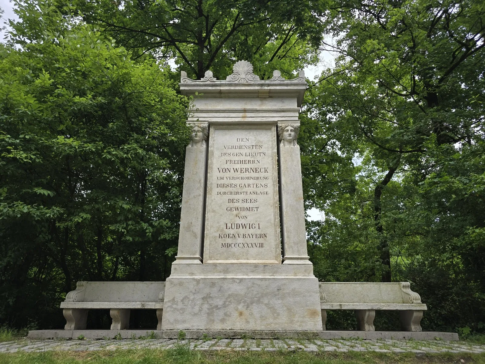 Памятник Рейнхарду Фрайхерру фон Вернеку