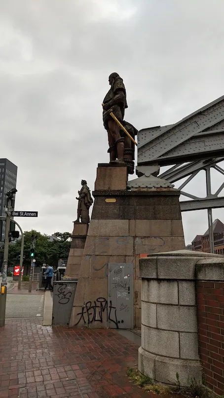 Памятник Васко да Гама