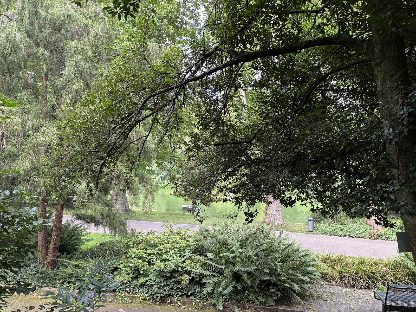 Памятник великой герцогине Луизе Баденской в Карлсруэ, Германия