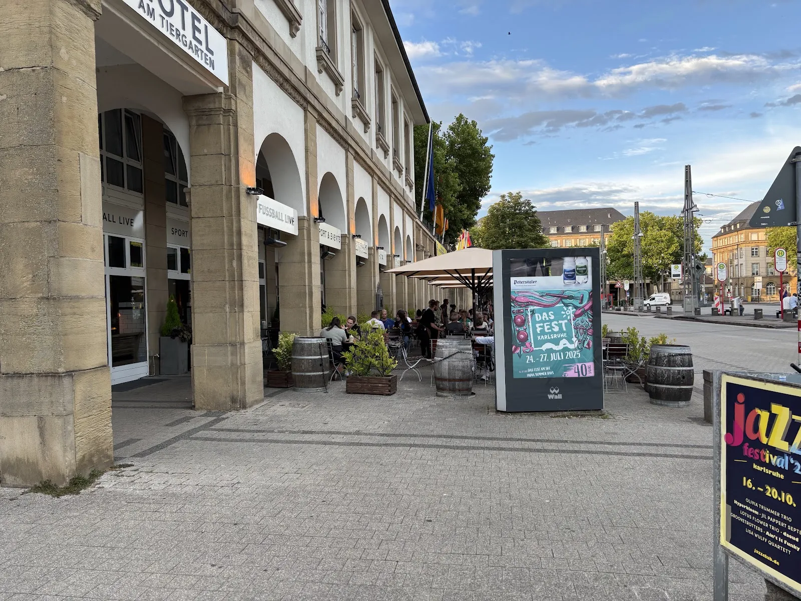 Памятник великой герцогине Луизе Баденской в Карлсруэ, Германия