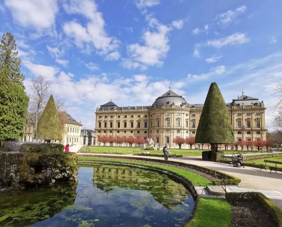 Памятник Воину в парке Хофгартен, Мюнхен