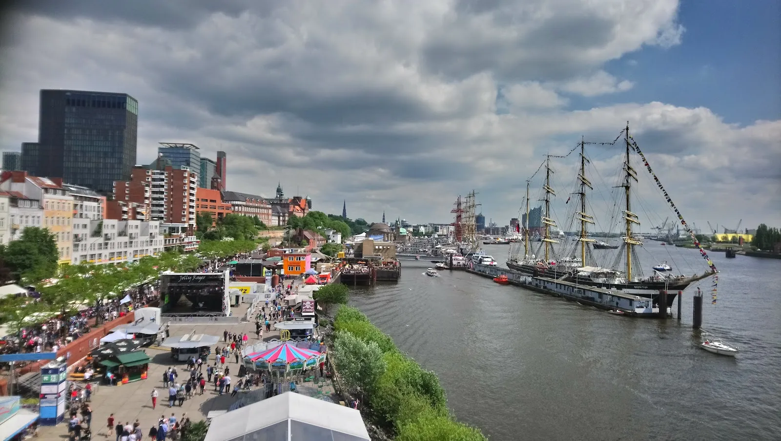 Ландшафтный парк Фикшн в Гамбурге