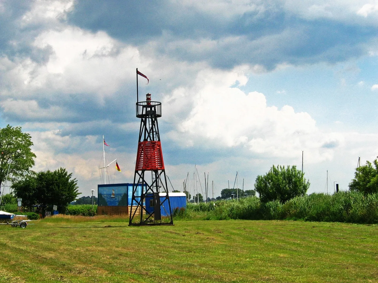 Парусный клуб «Весер Бич»
