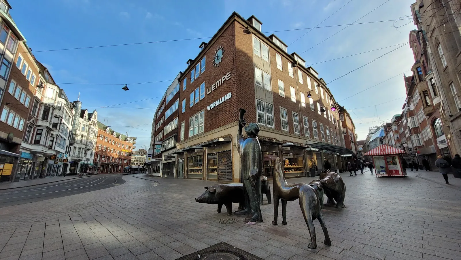 Скульптура Пастух со свиньями в городе Бремен, Германия