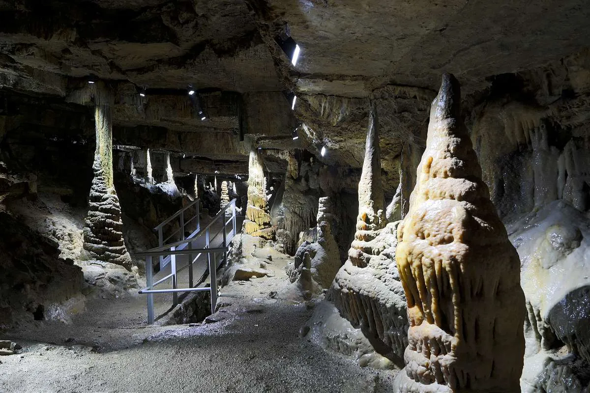 Пещера Эрманнсхёле