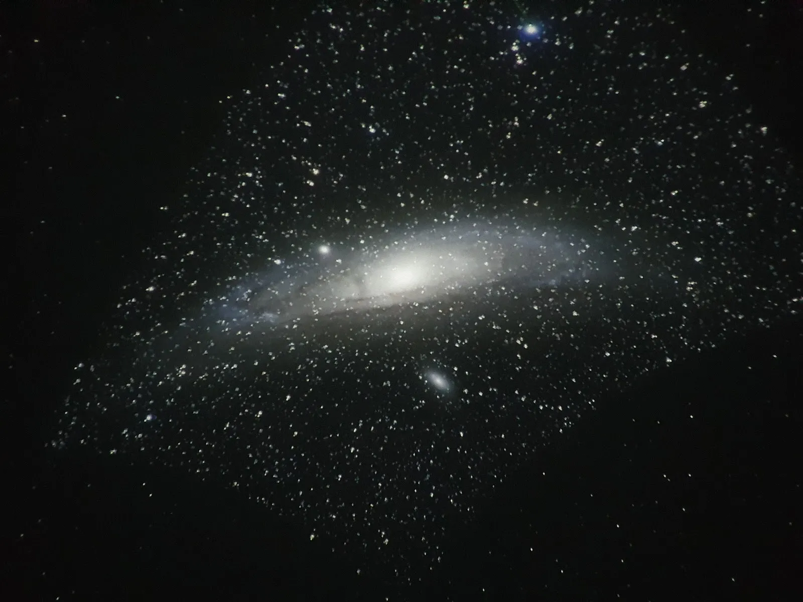 Планетарий в Сессенбахе, Германия, демонстрирующий звездное небо