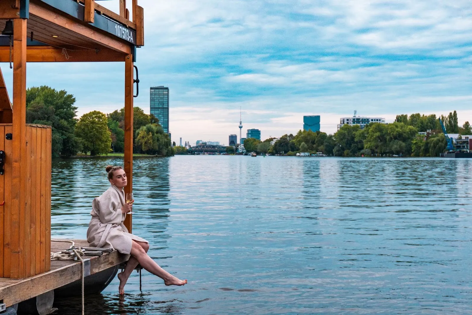 Плавучая сауна MS Aufguss