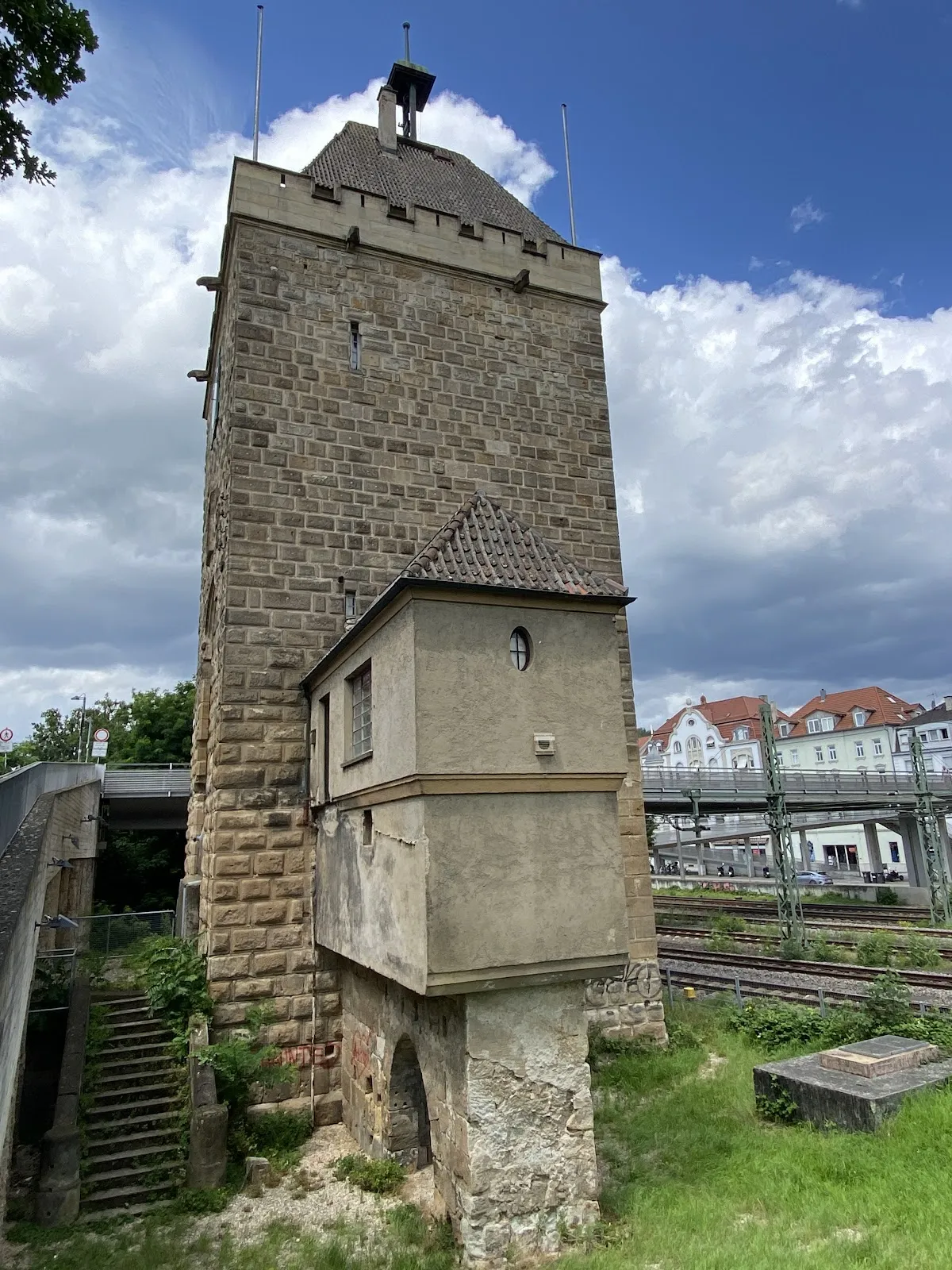 Вид на башню Плиензатурм в Эсслингене-на-Неккаре