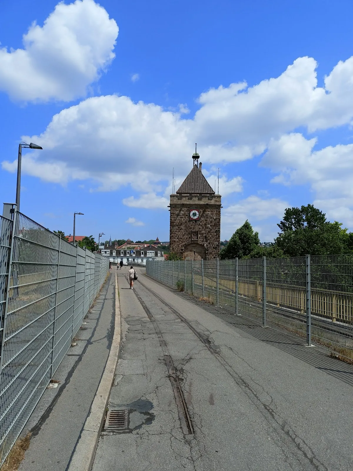 Вид на башню Плиензатурм в Эсслингене-на-Неккаре