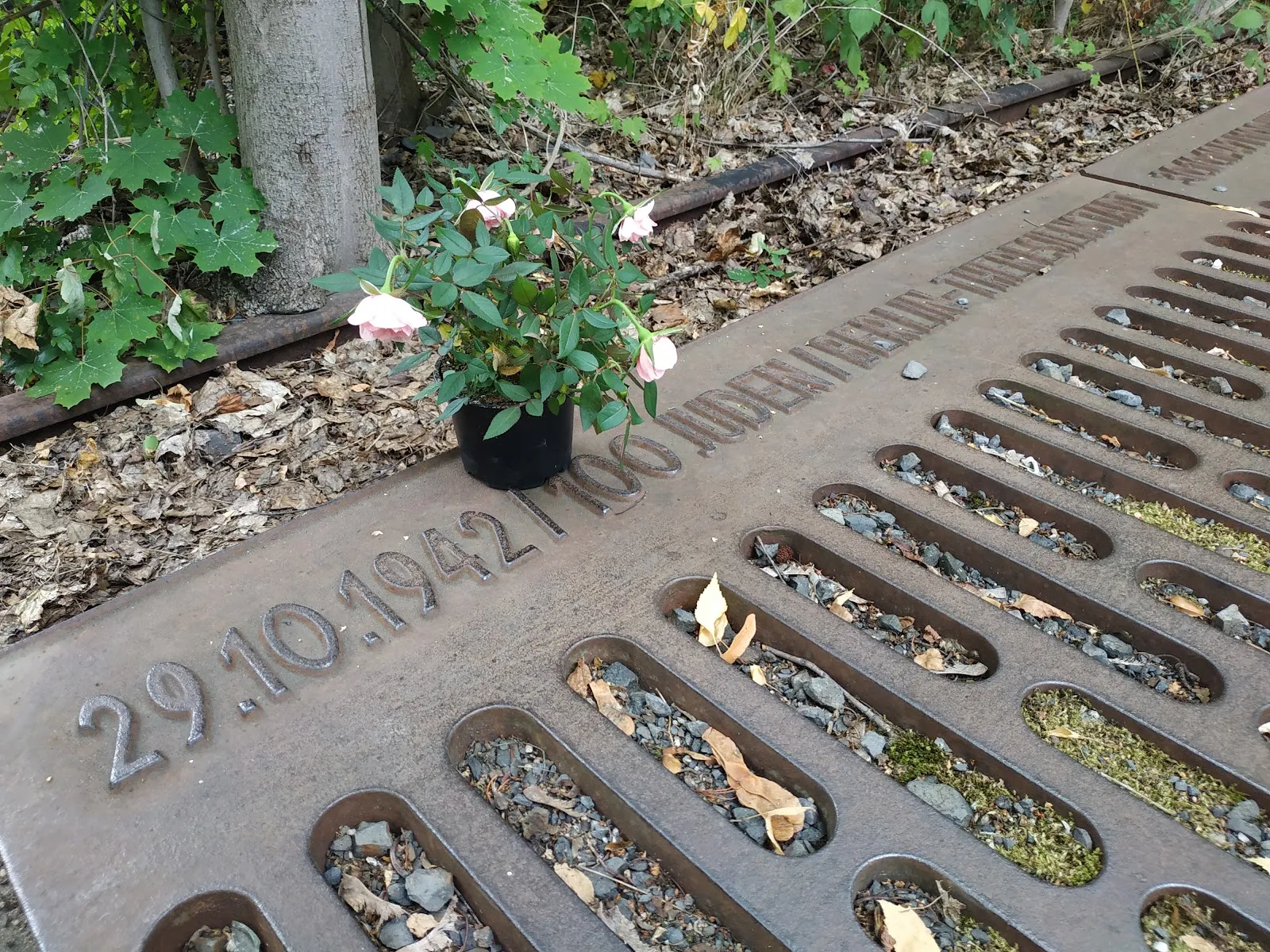 Площадь 17 июня в Берлине с Колонной Победы