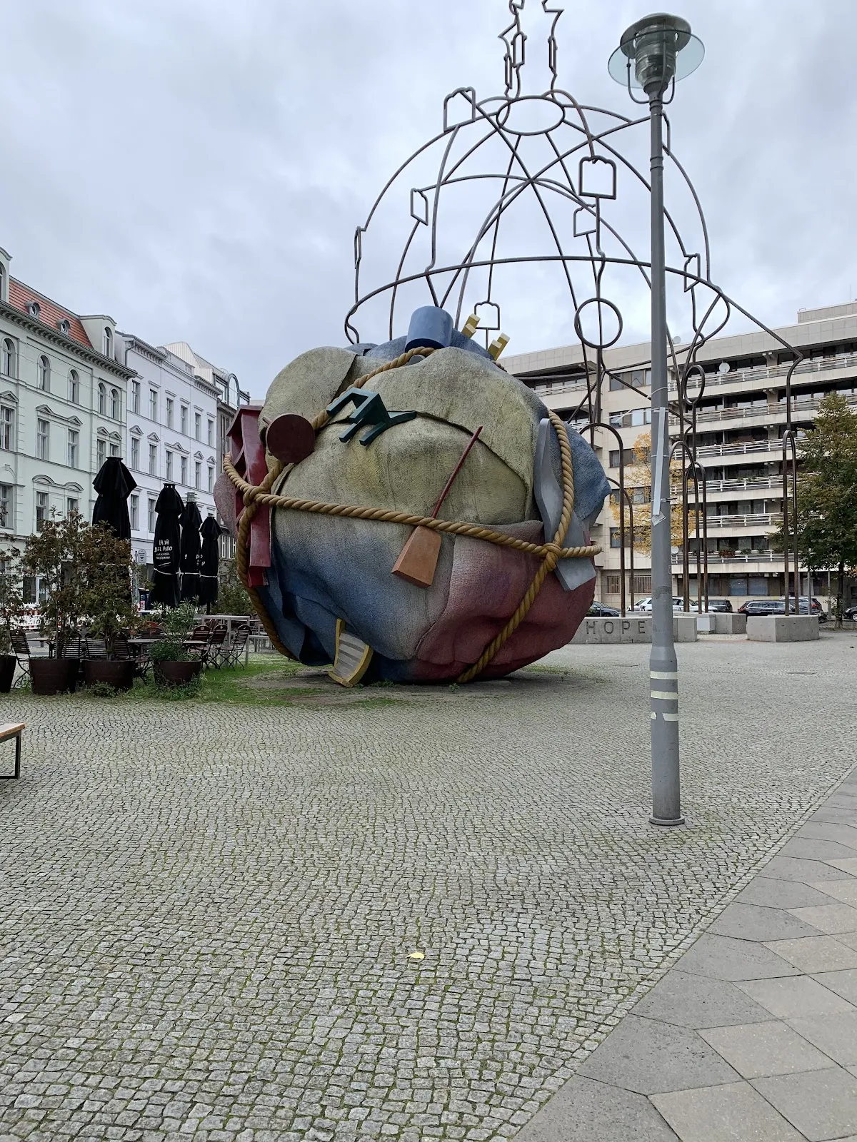 Площадь Церкви Святой Елизаветы в Берлине, Германия