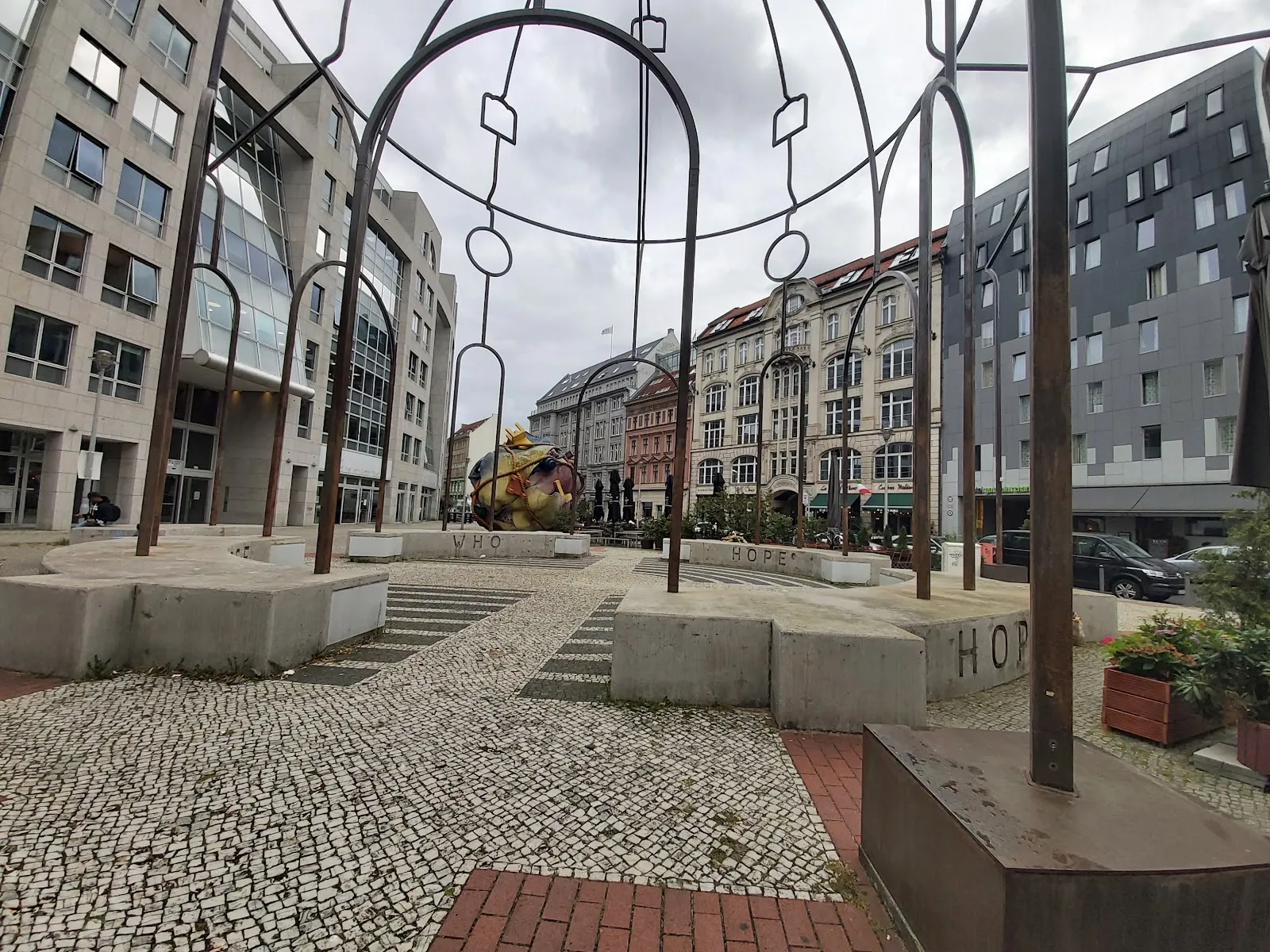 Площадь Церкви Святой Елизаветы в Берлине, Германия