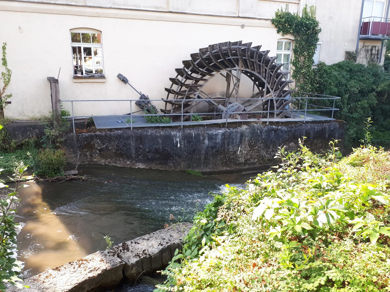 Вид на реку Мур в Германии