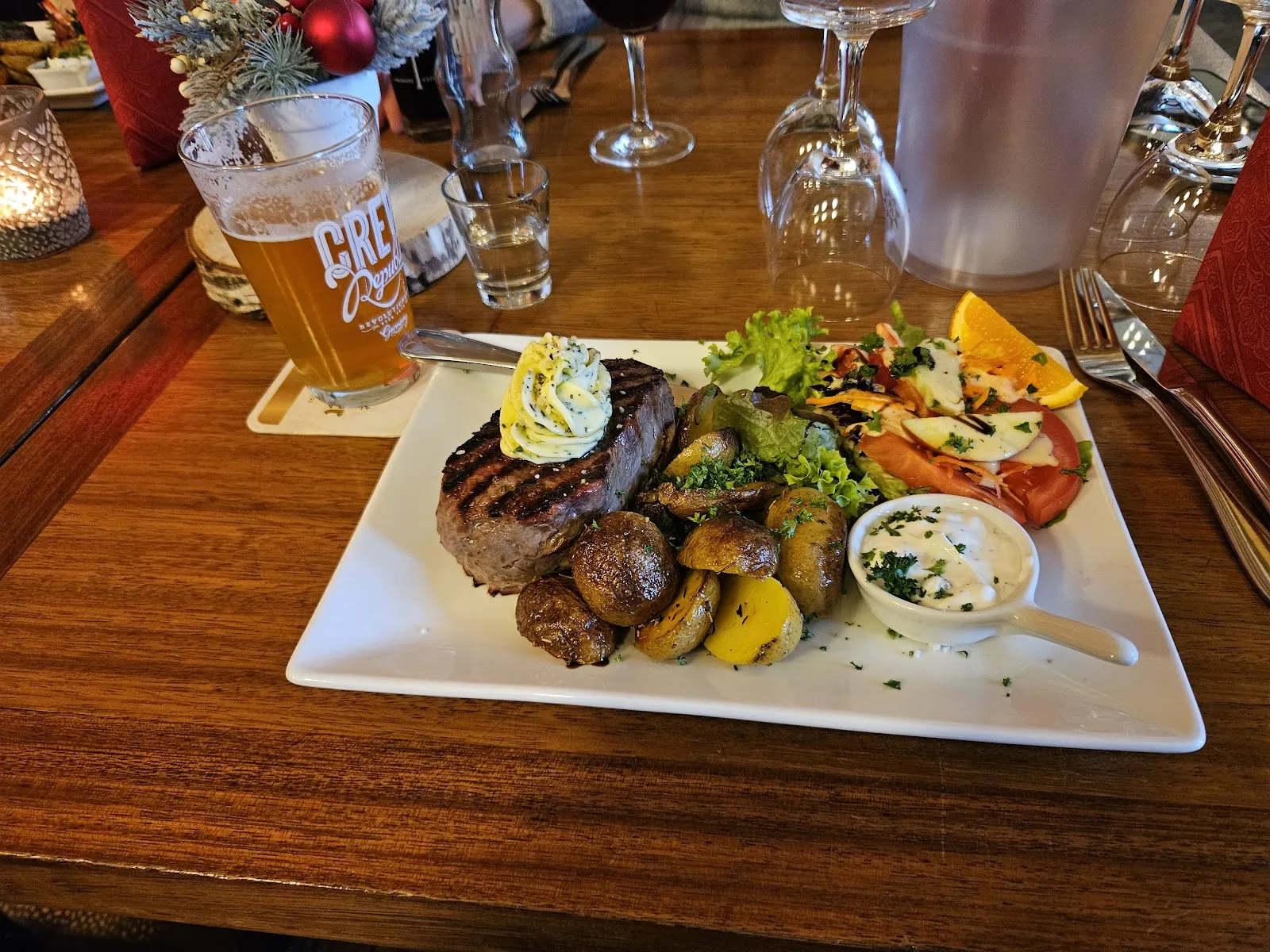 Интерьер ресторана Theaterklause