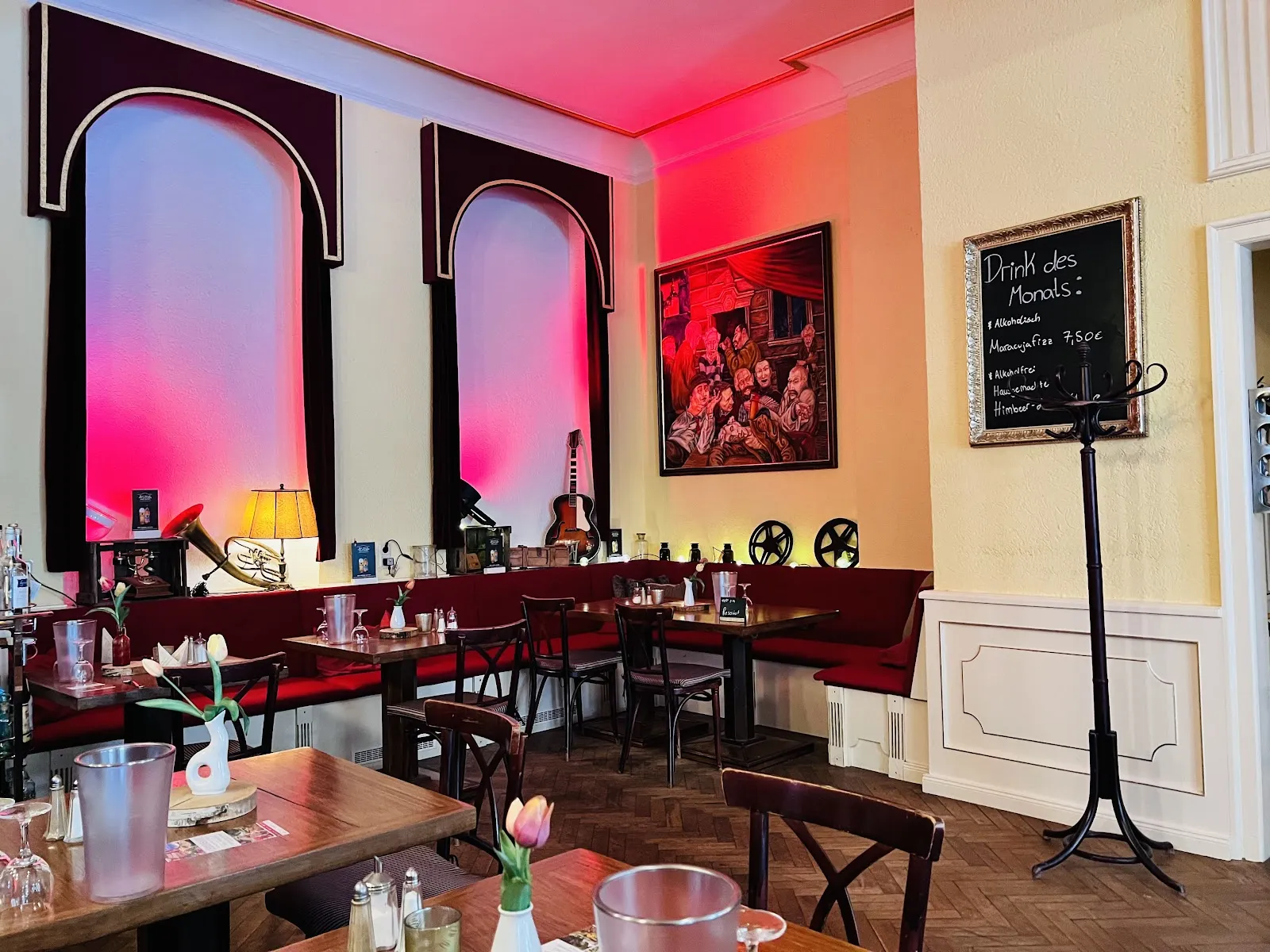 Интерьер ресторана Theaterklause