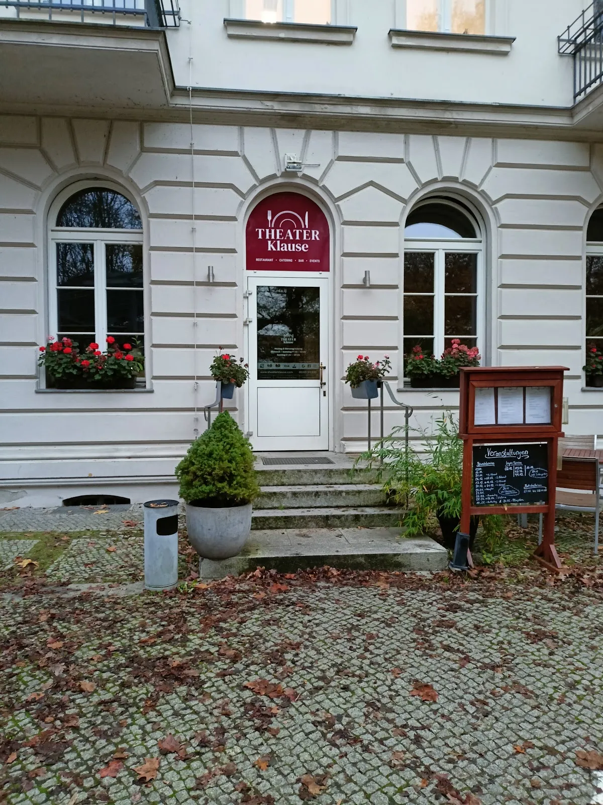 Интерьер ресторана Theaterklause