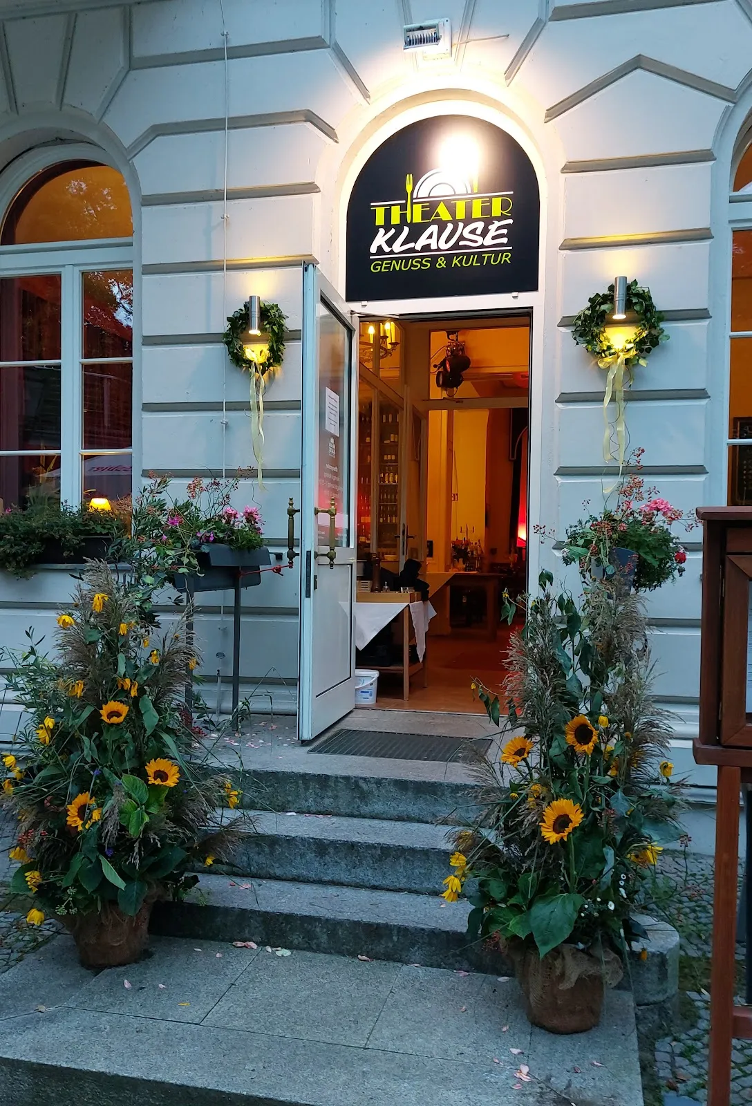 Интерьер ресторана Theaterklause