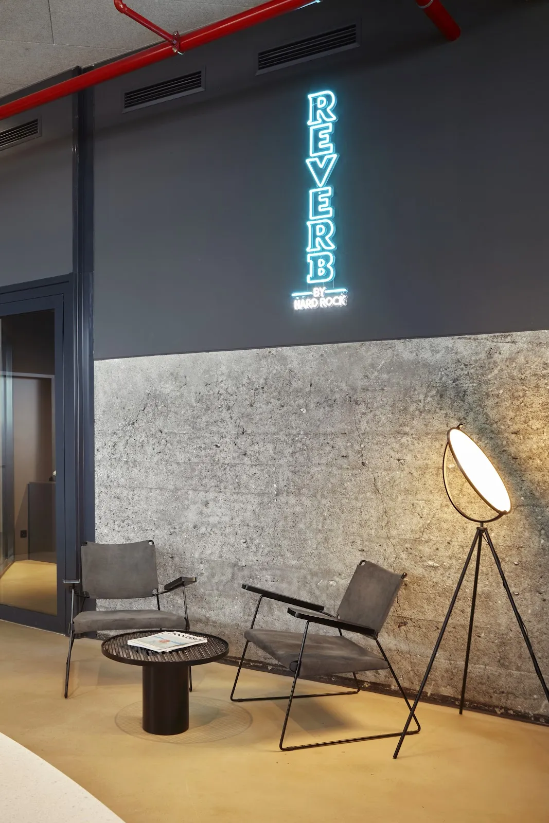 REVERB by Hard Rock Hamburg — интерьер концертной площадки