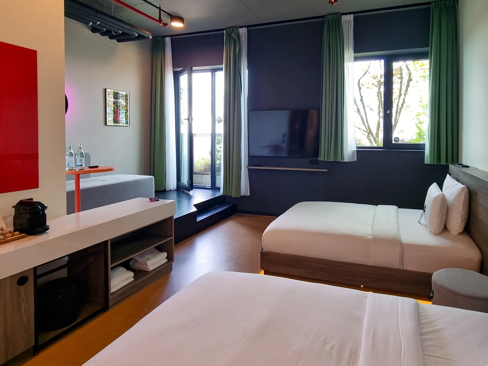 REVERB by Hard Rock Hamburg — интерьер концертной площадки