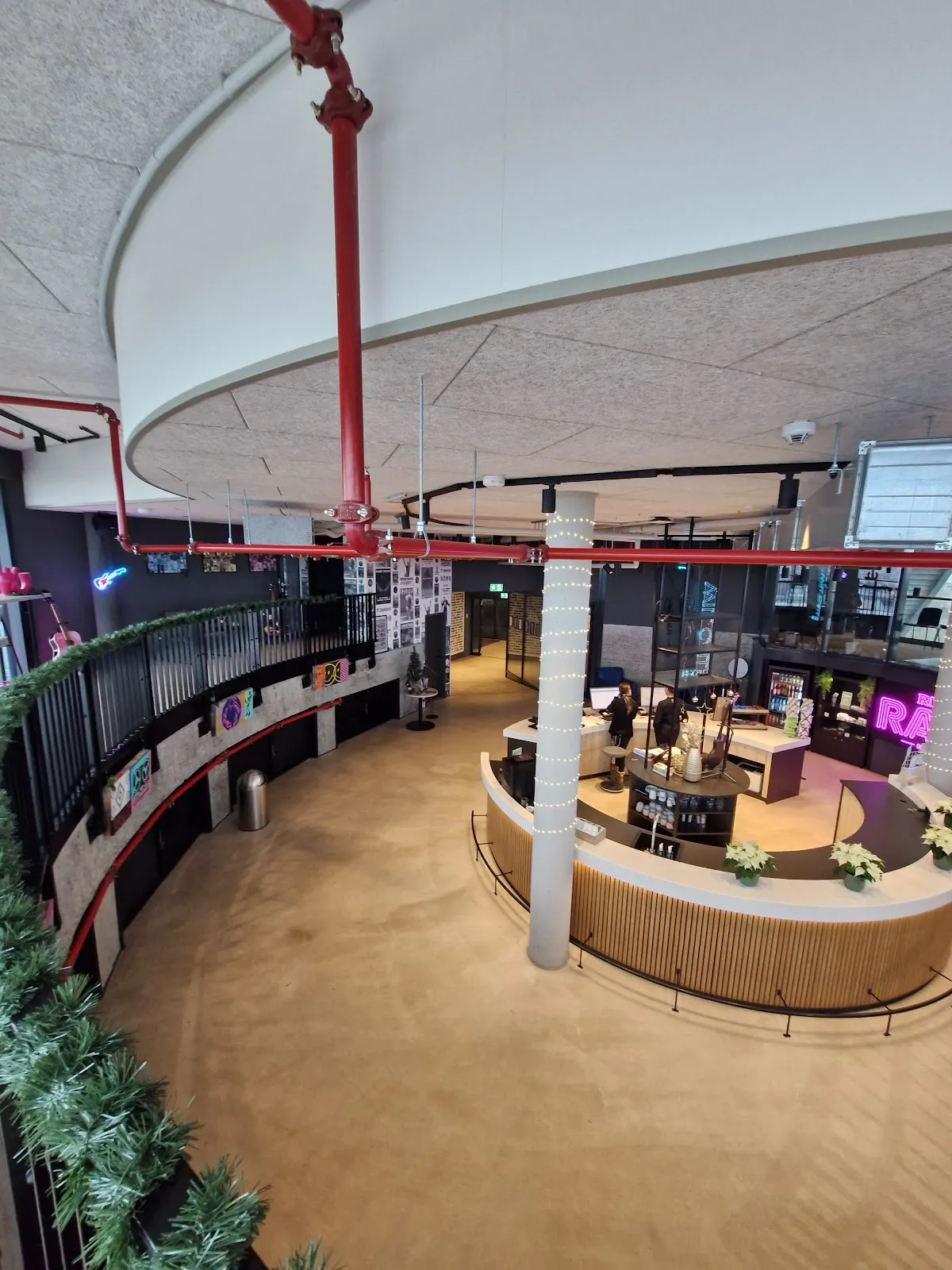 REVERB by Hard Rock Hamburg — интерьер концертной площадки