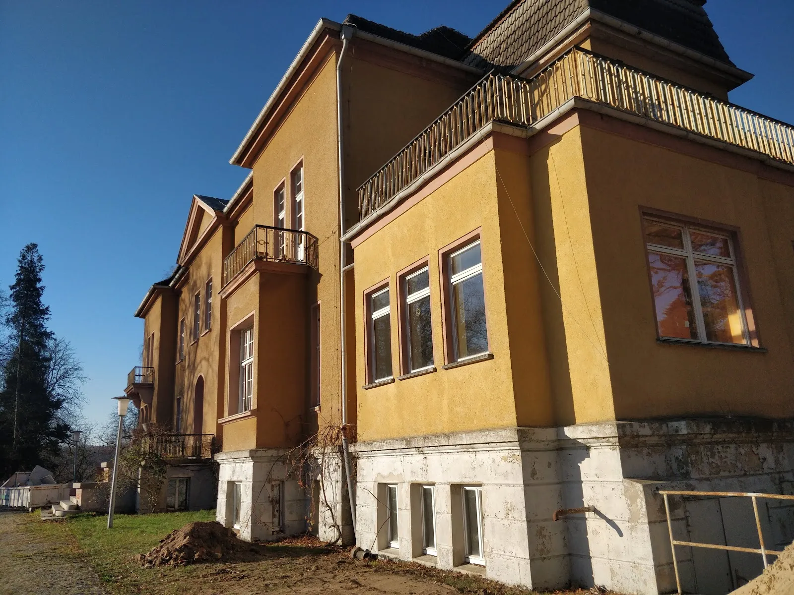 Парк и усадьба Альт-Резе