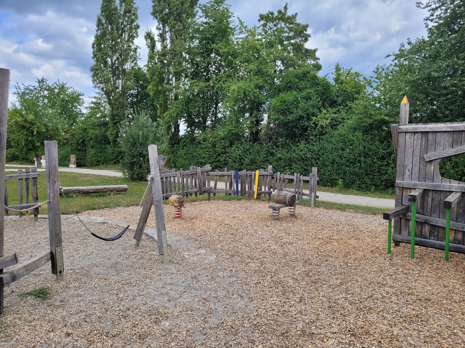 Остатки римских построек в Римском парке Кёнген