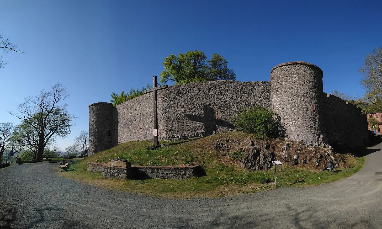 Руины замка Амонебург