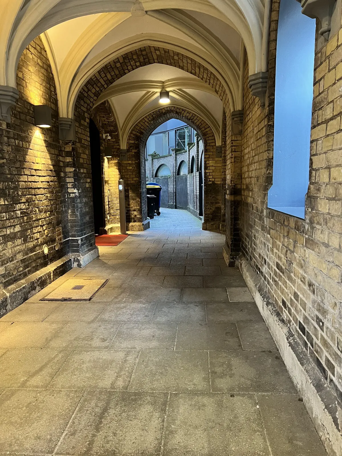 Современная скульптура в Саду скульптур Бременской ратуши