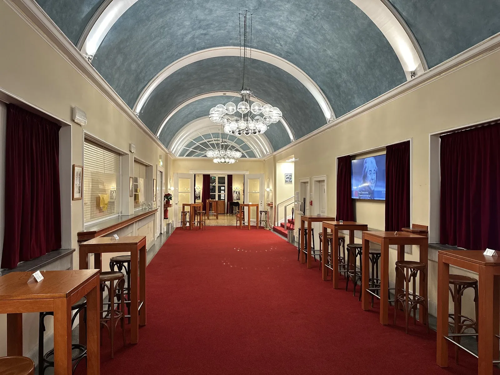 Здание Шлосспарк-театра в Берлине