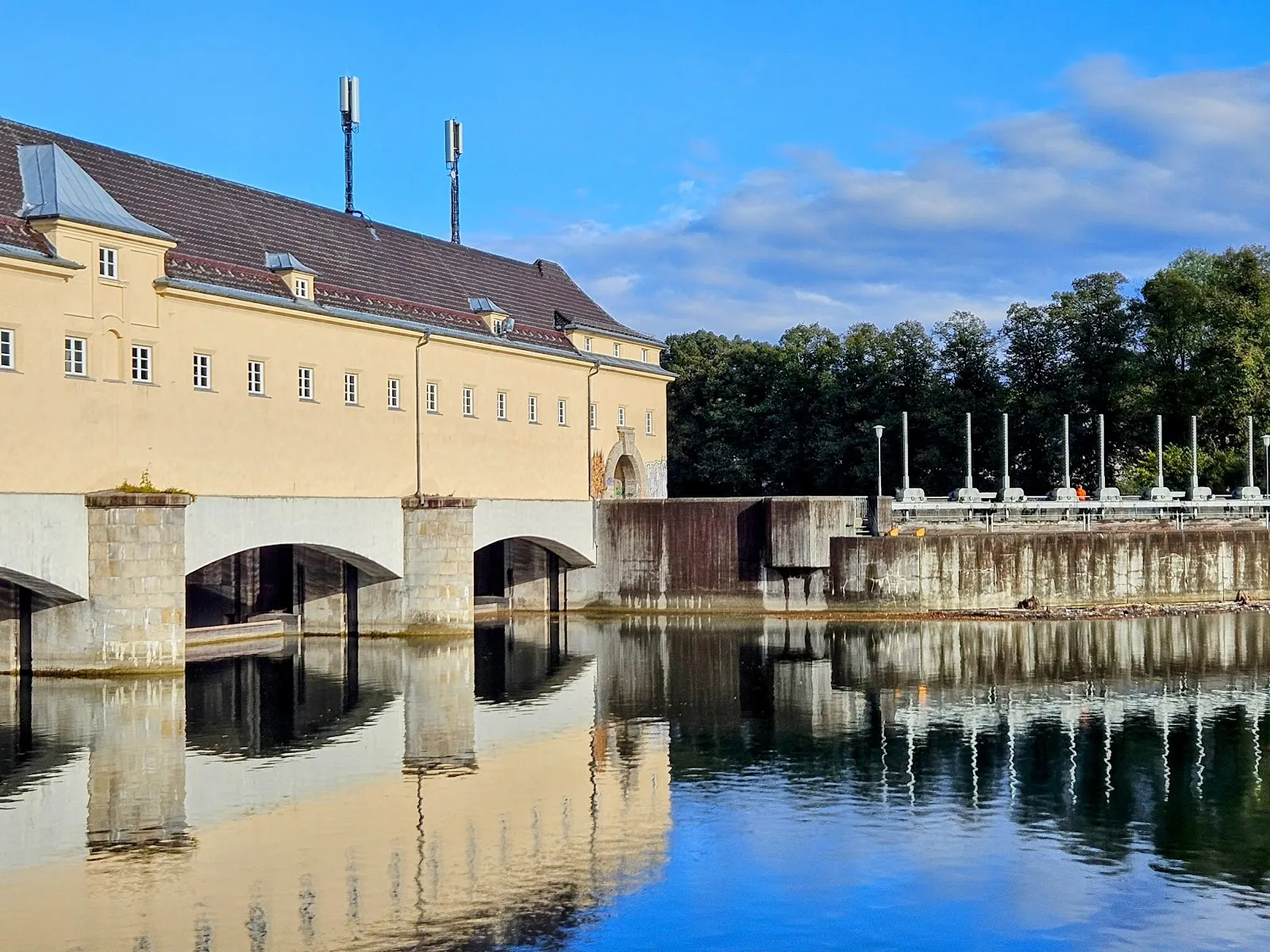 Шлюзовая плотина Оберфёринг