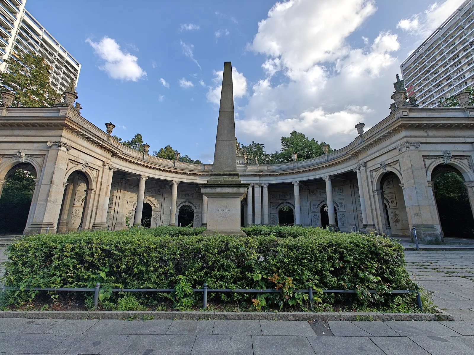 Шпиттельские колоннады