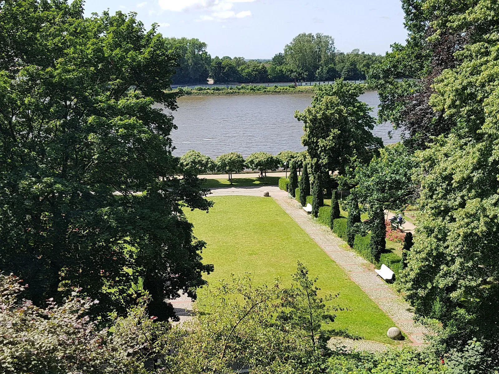 Штадтгартен Фегезак