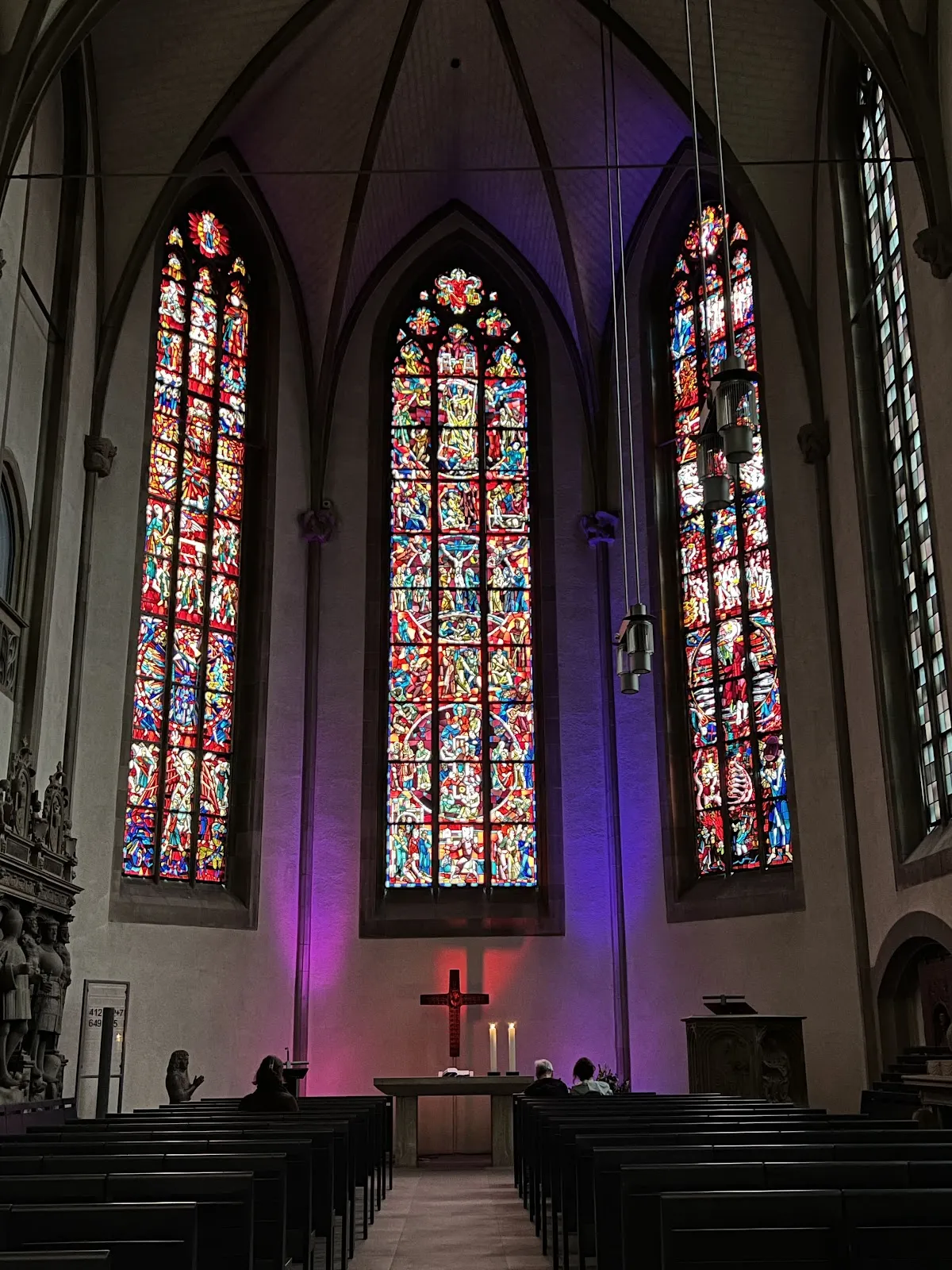 Вид на Штифтскирхе, историческую церковь в Штутгарте