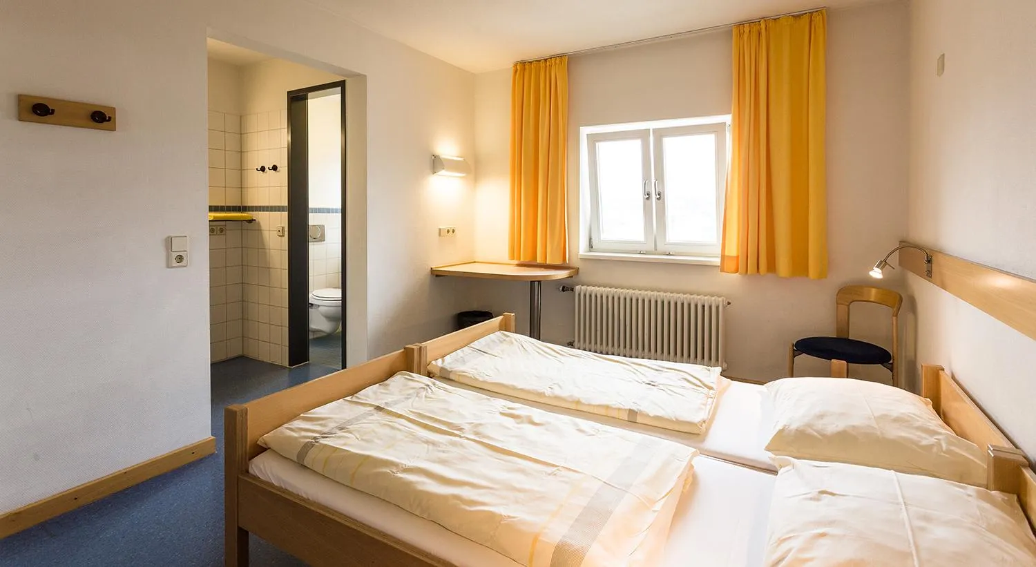 Штутгартский международный молодежный хостел, Фасад здания