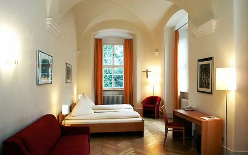 Шёнтальское аббатство, исторический монастырь Германия