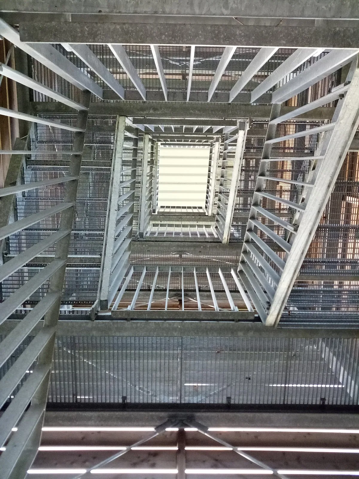 Вид с смотровой башни Липпе на долину реки.